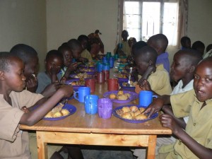 Il pranzo dei giovani alunni